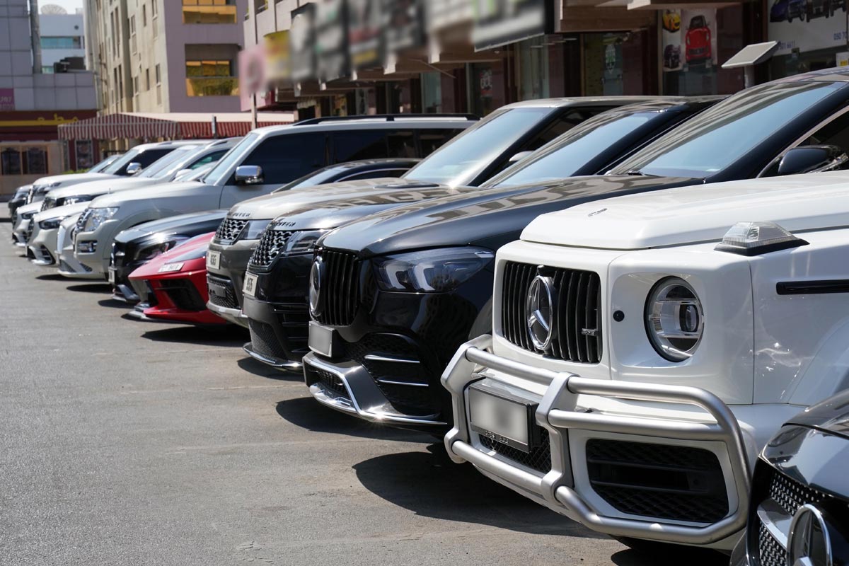 Renting out a cars and truck in Dubai? Utilize this guide before hitting the road